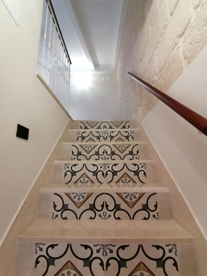 Le Scale Di Pietra Bed & Breakfast Конверсано Екстериор снимка