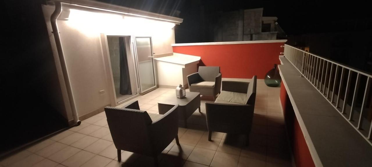 Le Scale Di Pietra Bed & Breakfast Конверсано Екстериор снимка