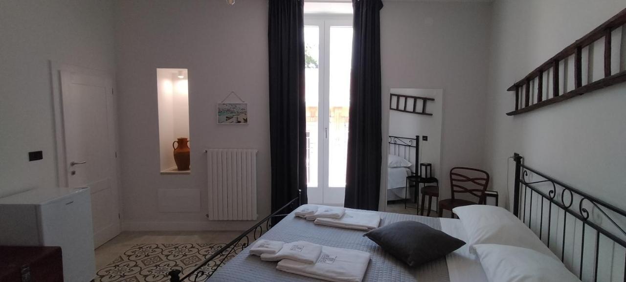 Le Scale Di Pietra Bed & Breakfast Конверсано Екстериор снимка