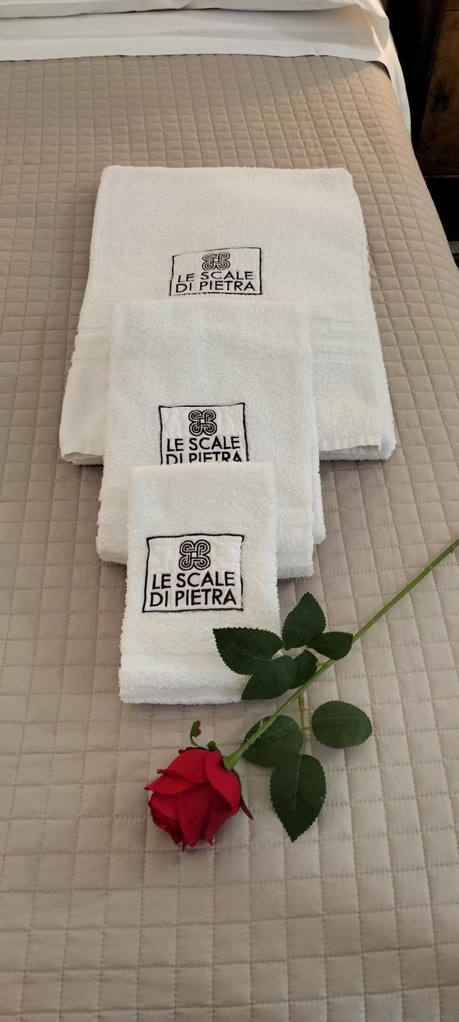 Le Scale Di Pietra Bed & Breakfast Конверсано Екстериор снимка